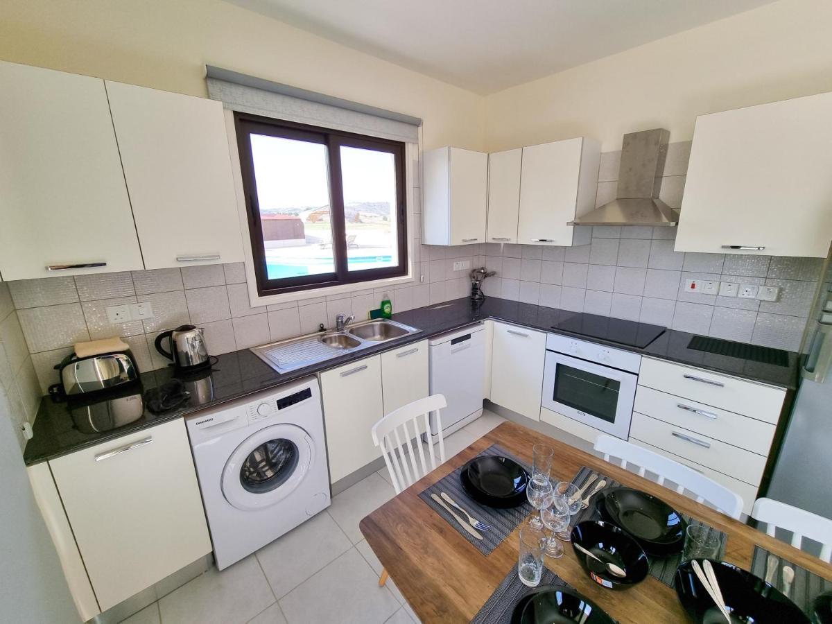 Liza Dream House Apartment Tersephanou Bagian luar foto
